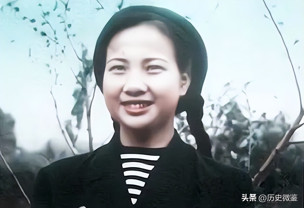 59年*振华苏**被迫离婚带6个娃,毛主席看不下去了:再找个合适的