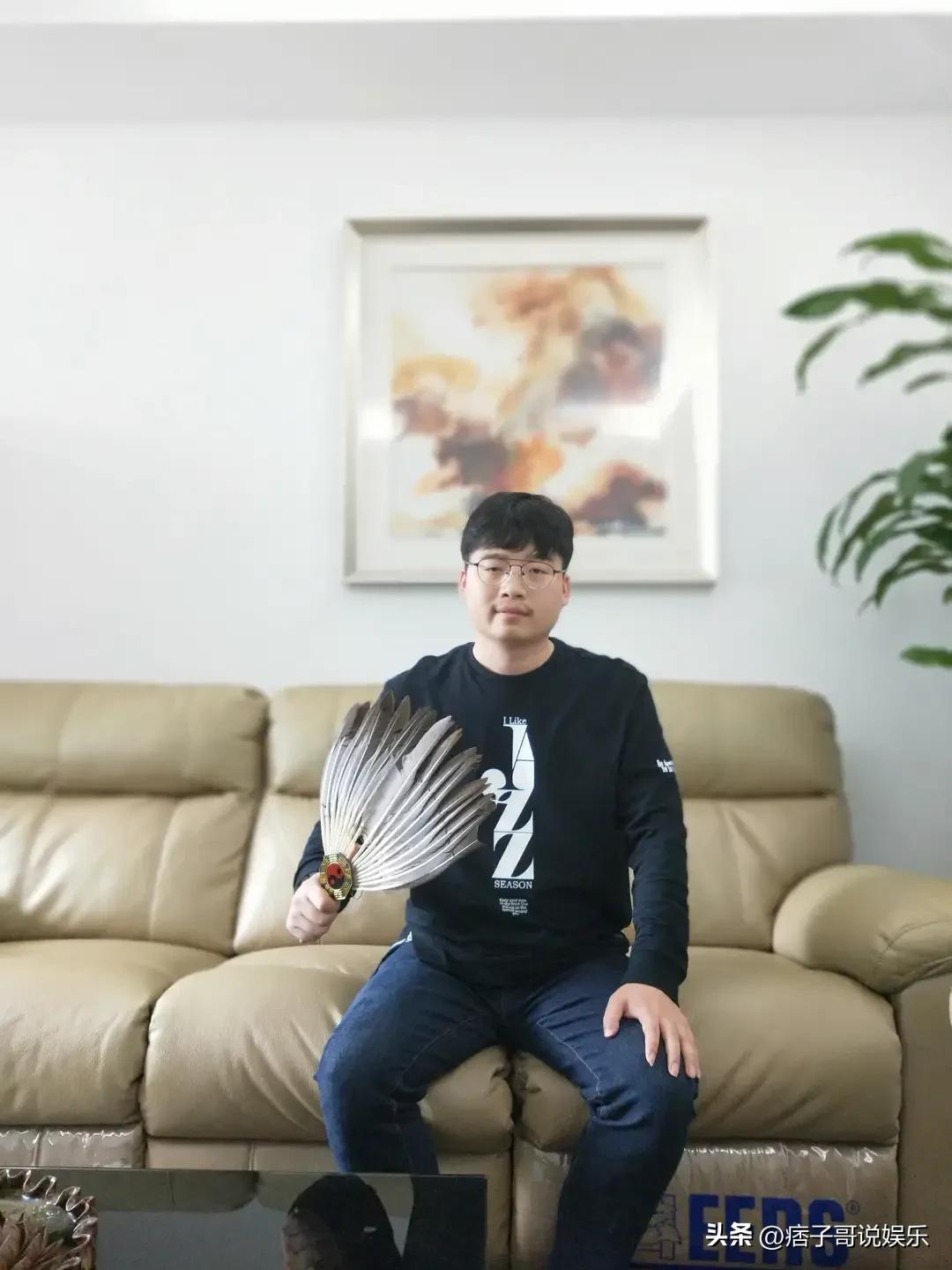 深圳一男子彩票中奖后，买陈都灵《关索岭》电影票，坐等升值买房