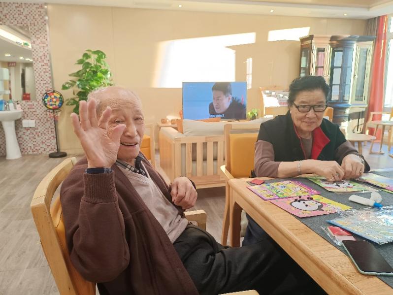 希望我们永远记住那些温暖的瞬间,这一年总有一个瞬间让你铭记