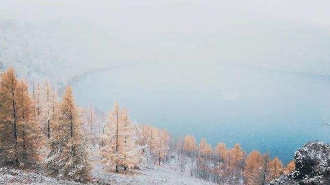 江天暮雪落尽琼花的意思,江天暮雪落尽琼花