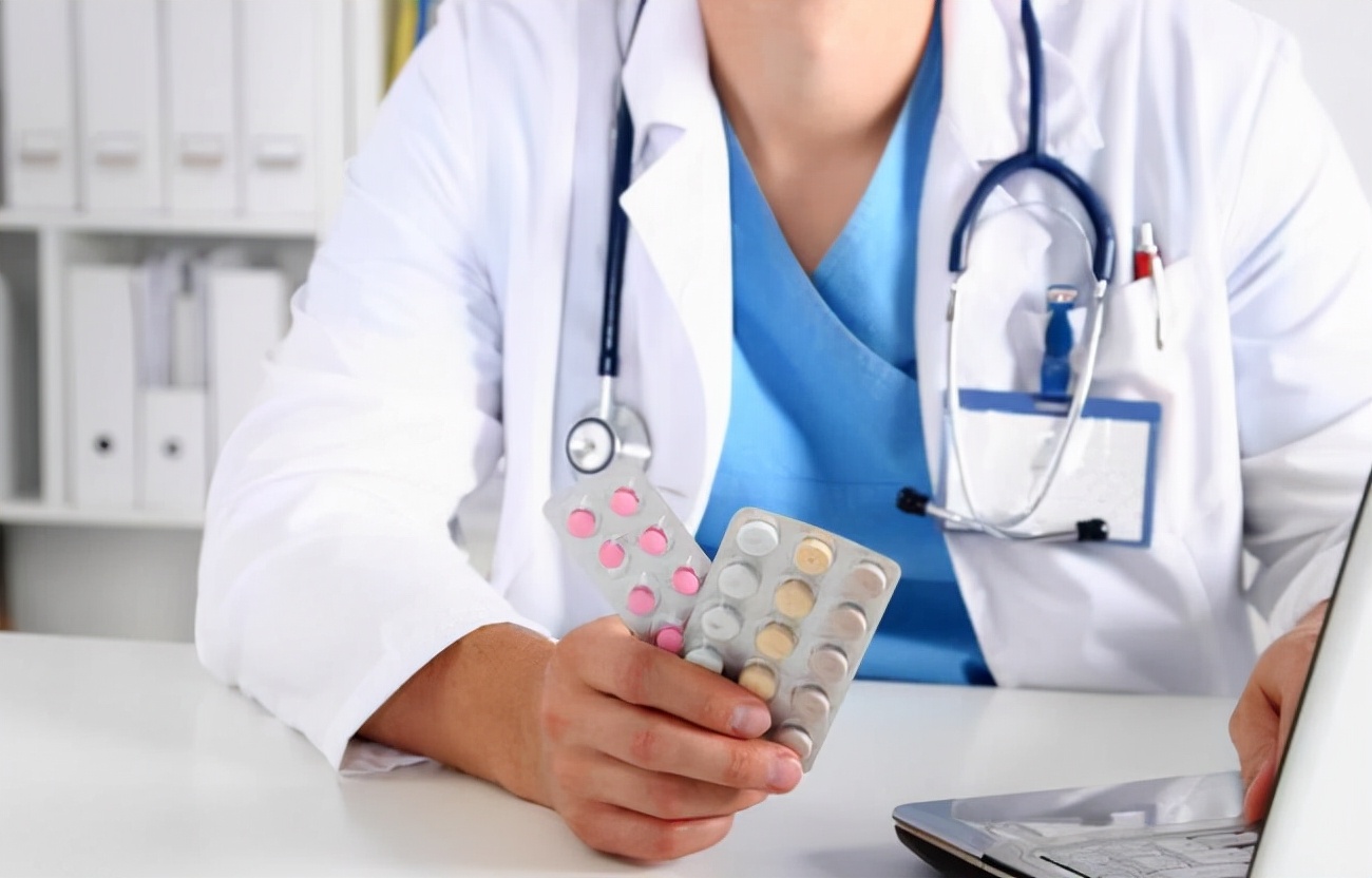 药物导致急性肾损伤能治好吗,老年急性肾受损吃啥药