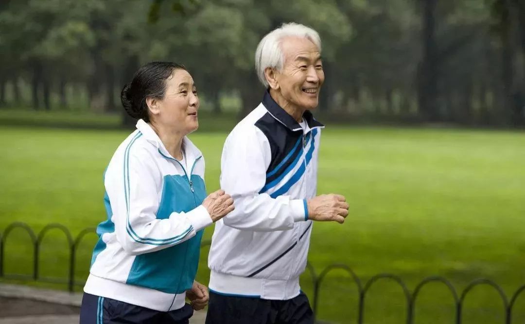 身上两处发痒别大意或是血糖,身体出现3处瘙痒血糖可能高了