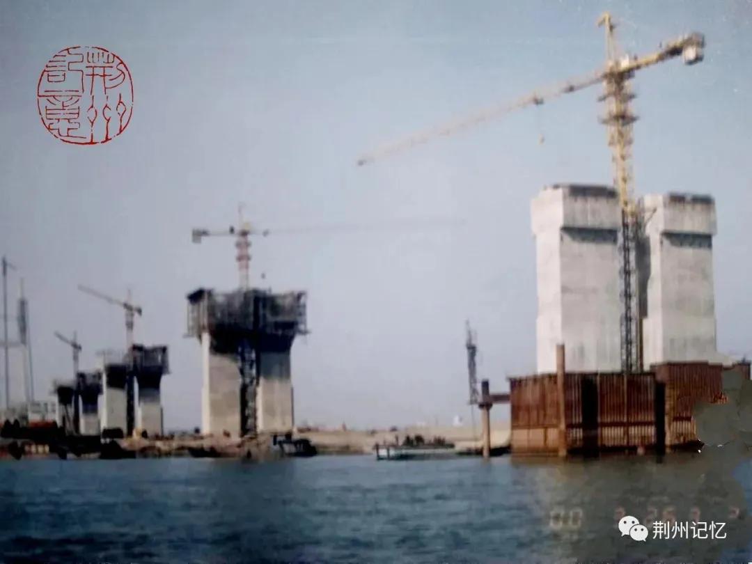 荆州新建两座长江大桥,荆州长江大桥的真实事件