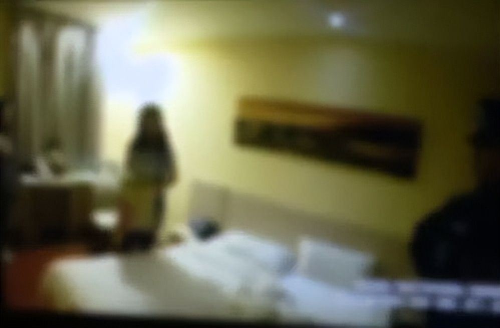 女子暴打小三真实事件,女子当街暴打小三被围观