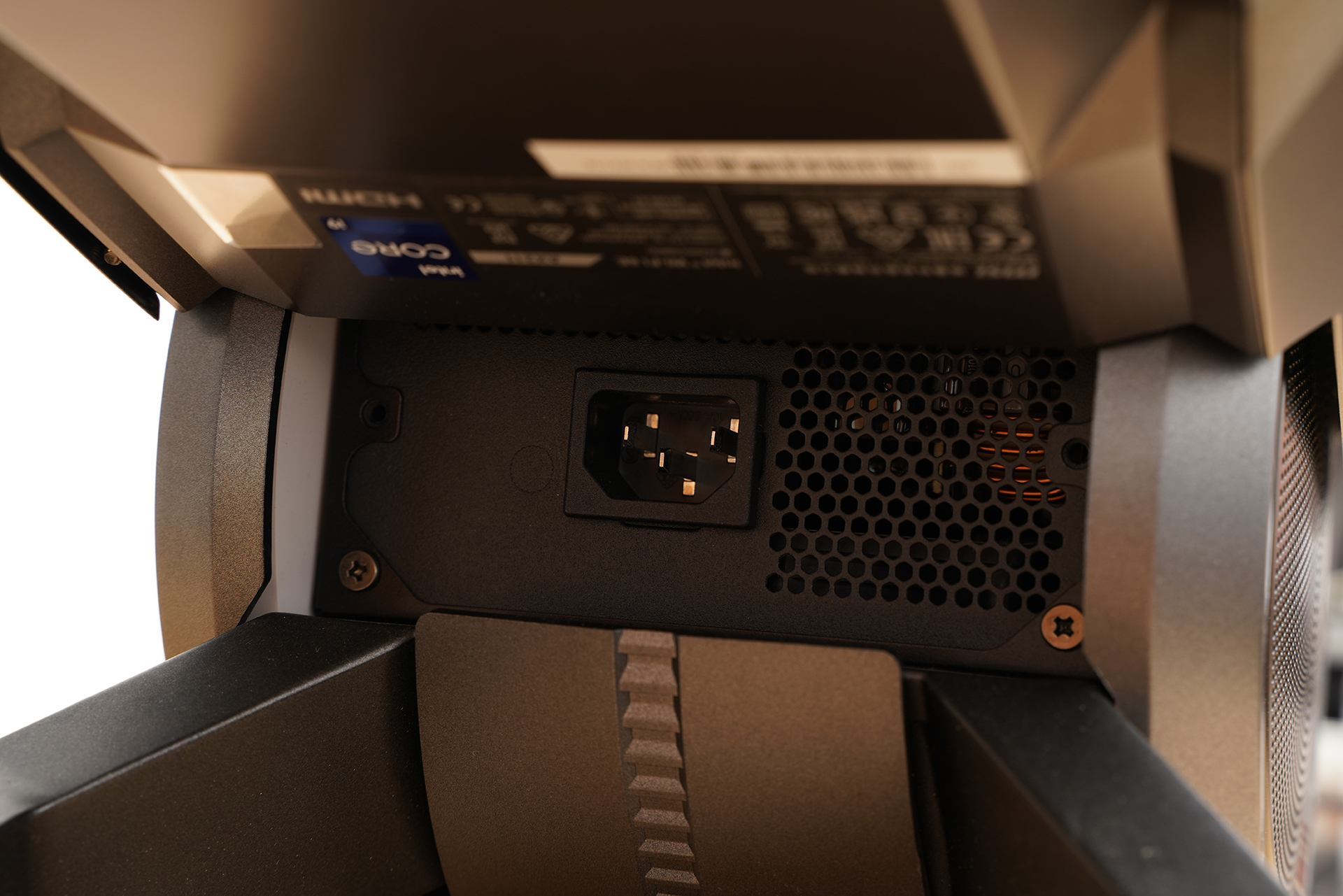 微星宙斯盾ti5值不值得买,微星宙斯盾ti5怎么样