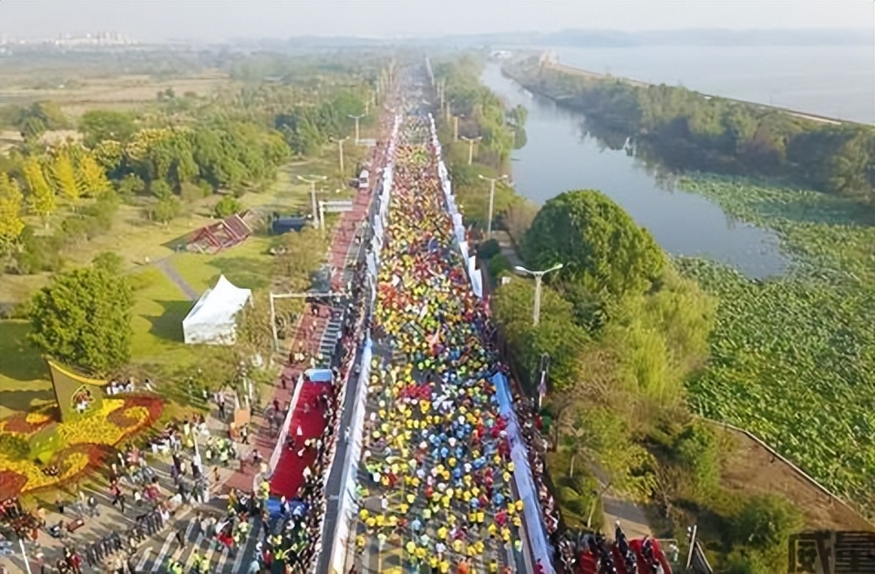 体育考试穿什么nike跑鞋好,体考穿什么跑步鞋比较好