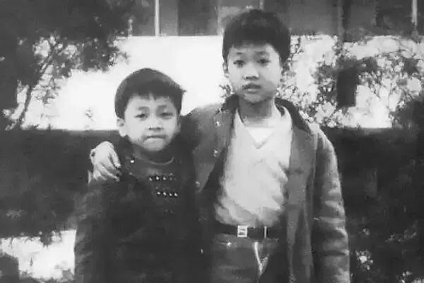 黄家驹是华语乐坛的神话,黄家驹算是华语乐坛的鼻祖