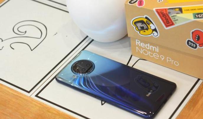 性价比超高一亿像素的千元机,性价比最高屏幕最好的千元机