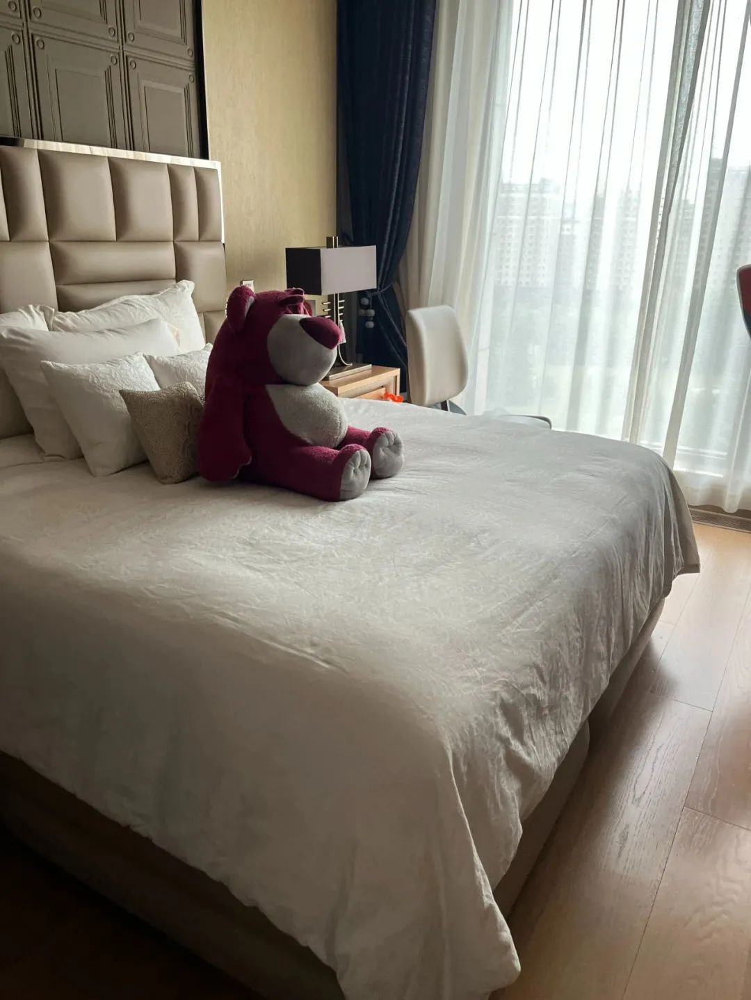 一个月三十万，能租到什么样的房子