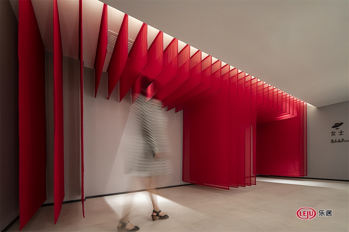 冯莎作品|泡泡森林水汇：寻梦环游之旅