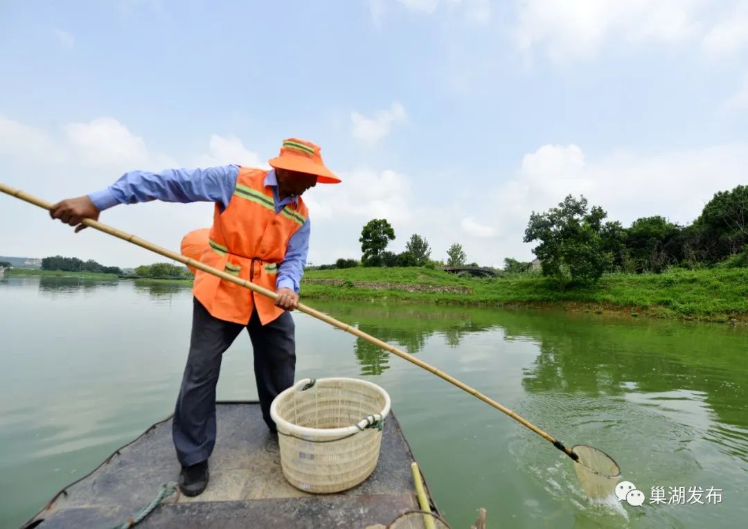 高温下的城市美容师,城市美容师高温下坚守