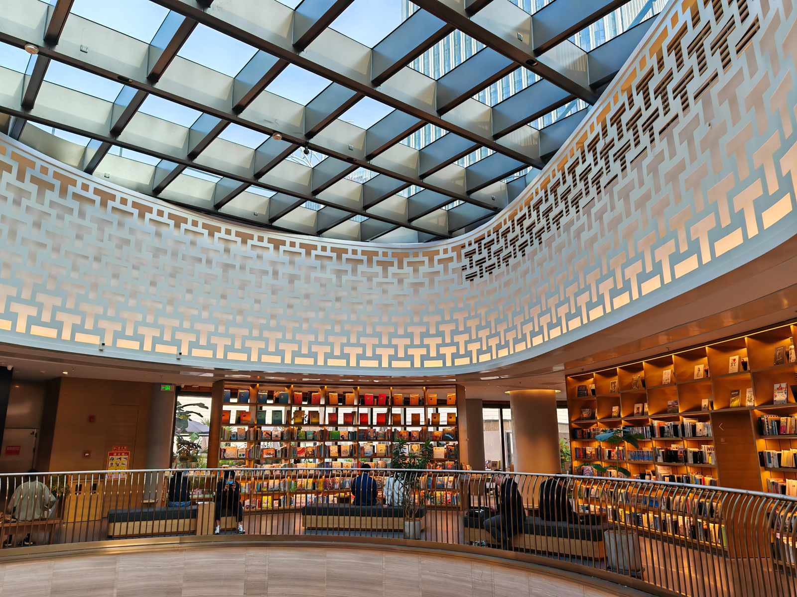 荣耀magic5pro测评最新,荣耀Magic5Pro全面评测