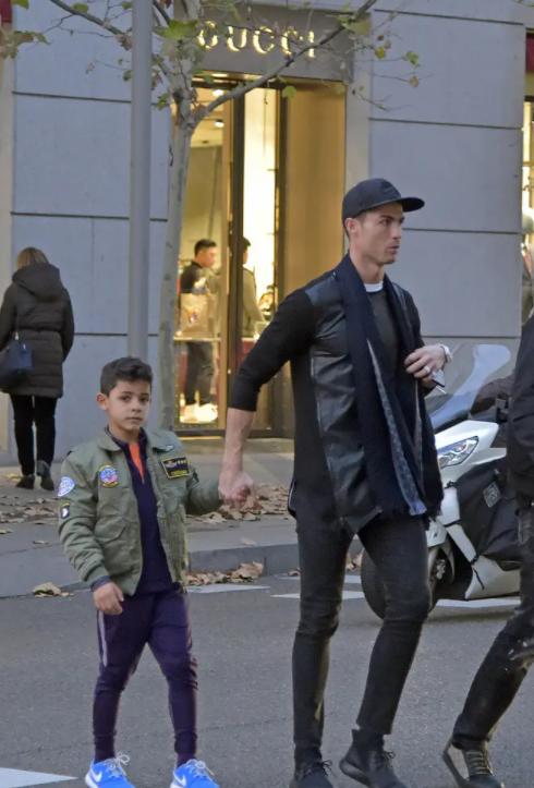 c罗12岁有多高,c罗12岁的儿子多高