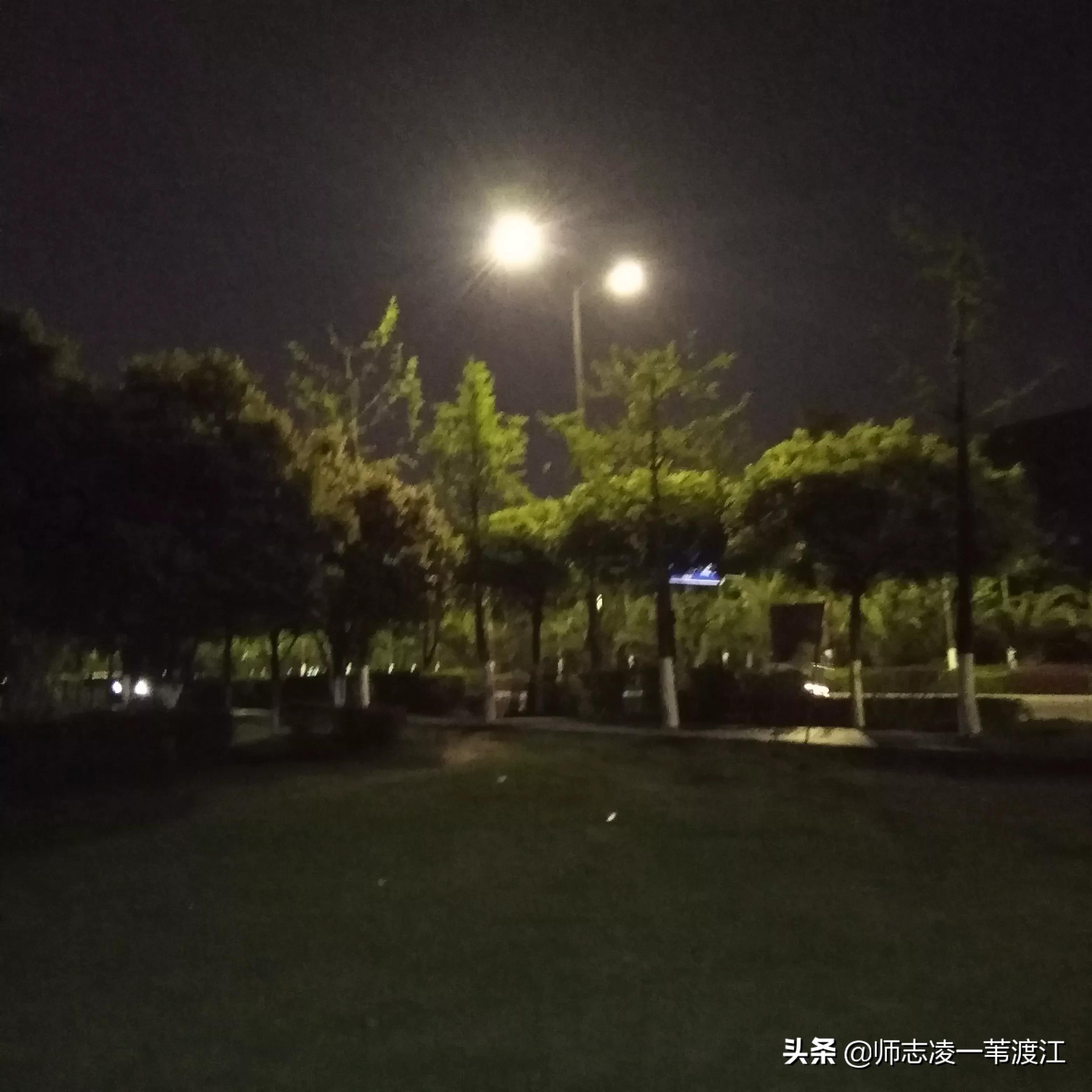 向神灵许愿,向神灵求救