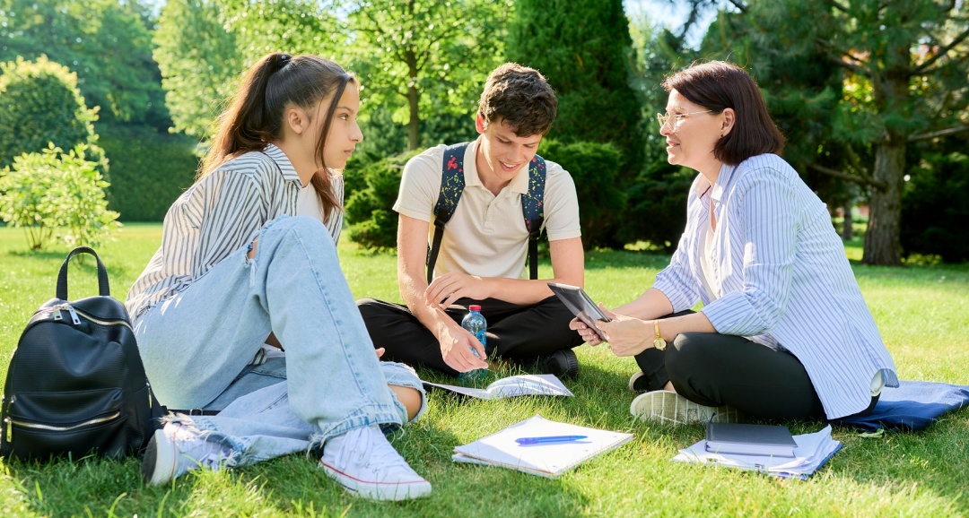 英国留学预科和语言班,英国留学本科挂科后补救