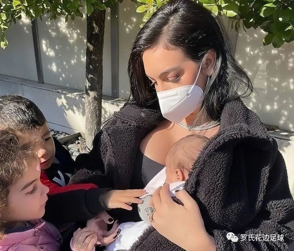 乔治娜晒与c罗旧胖妹时合照,乔治娜发文称赞c罗