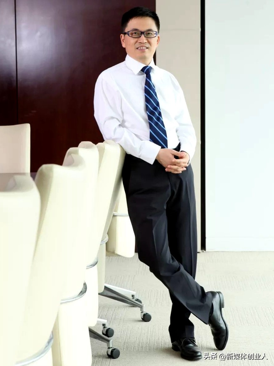 从一千万到一千个亿只用了一年,张磊从0到5000亿全过程