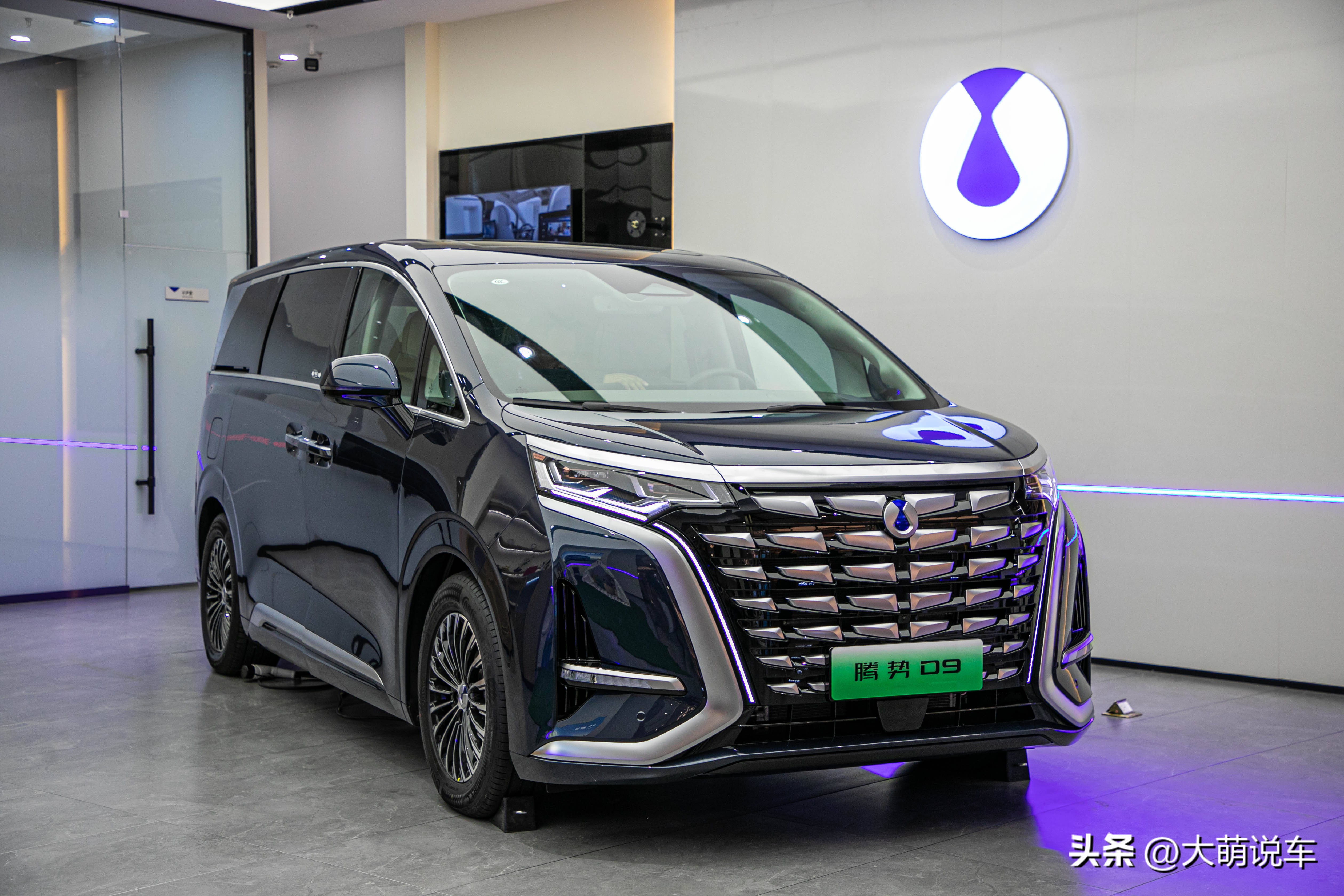 家庭用车建议开MPV，不妨考虑这三款车，省油耐用，价格还不贵