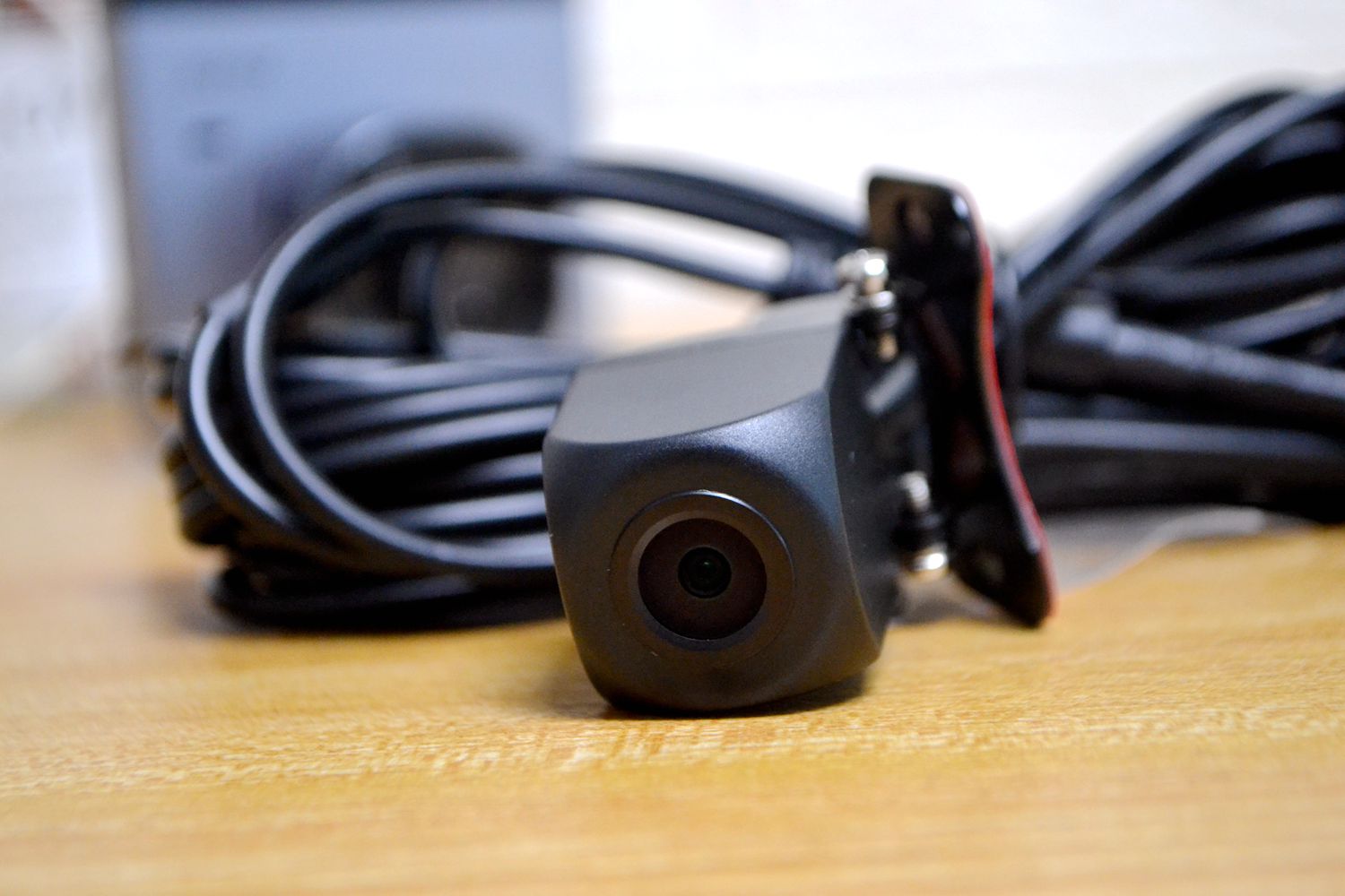 出乎意料！原来行车记录仪一直都装错了，老司机安装70迈聊聊真相