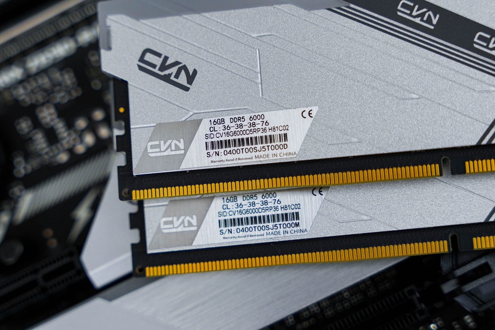 豪砸3万预算工作机，12900K+RTX3090Ti+32GCVNDDR5顶配纯白装机