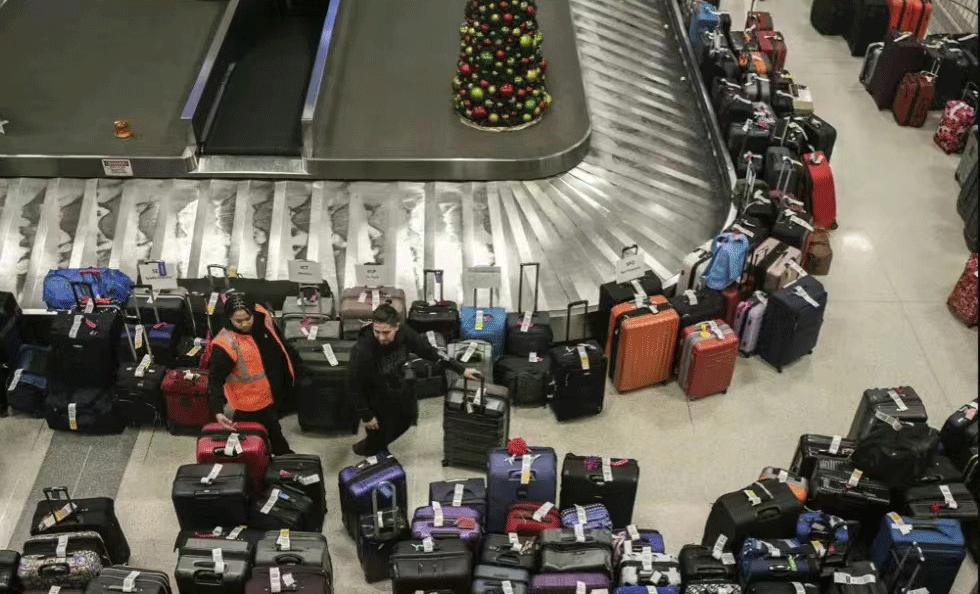 美国航空瘫痪，竟导致苹果AirTag爆卖，旅客疯狂购买