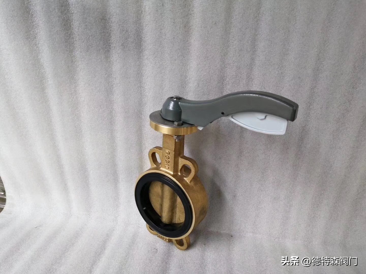 对焊式阀门与承插式阀门型号表示,对夹连接阀门和焊接阀门的区别