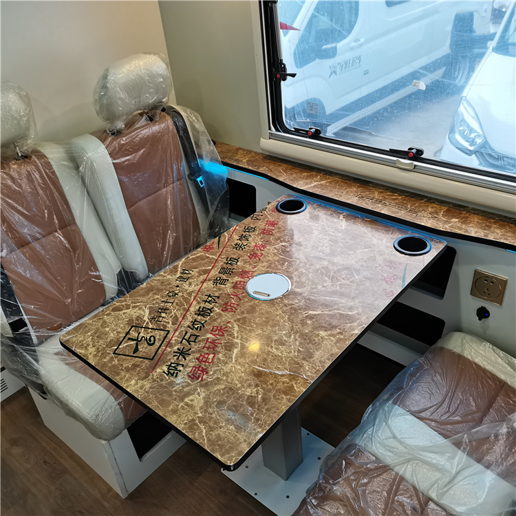 跃进房车h500平头,跃进h500后置厨卫轻卡房车