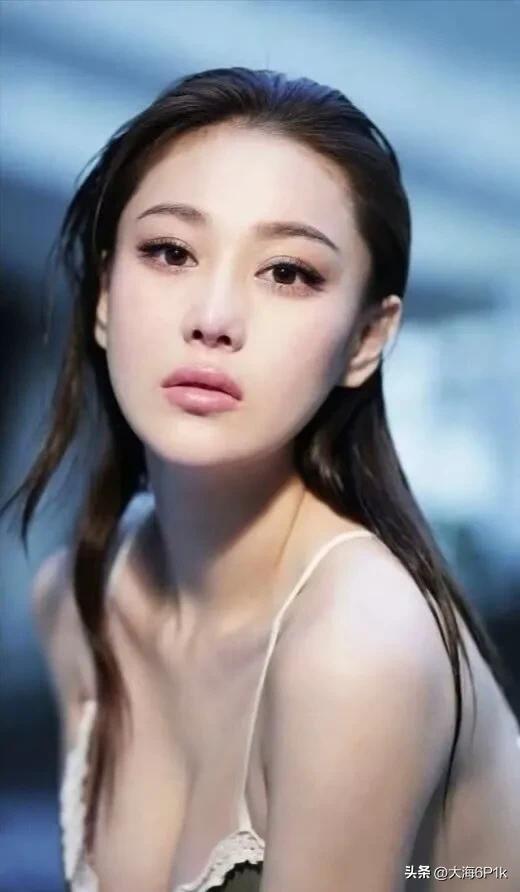 张馨予惊艳写真照穿越火线,张馨予惊艳写真照封神英雄榜