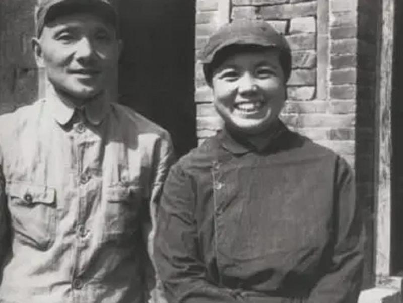 1997年*小平邓**逝世，卓琳含泪致信江*民泽**：小平临终前交代4个嘱托