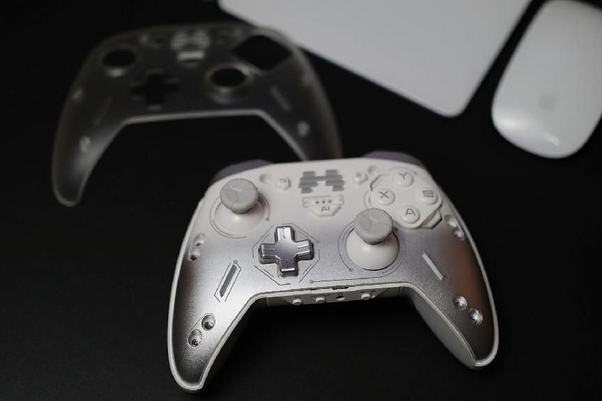 从入门到旗舰手机,入门多模手柄