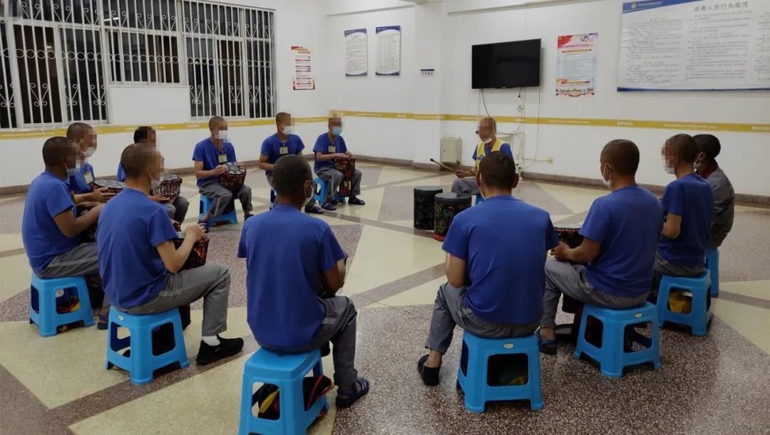 创新鼓圈音乐治疗对戒治压力说NO