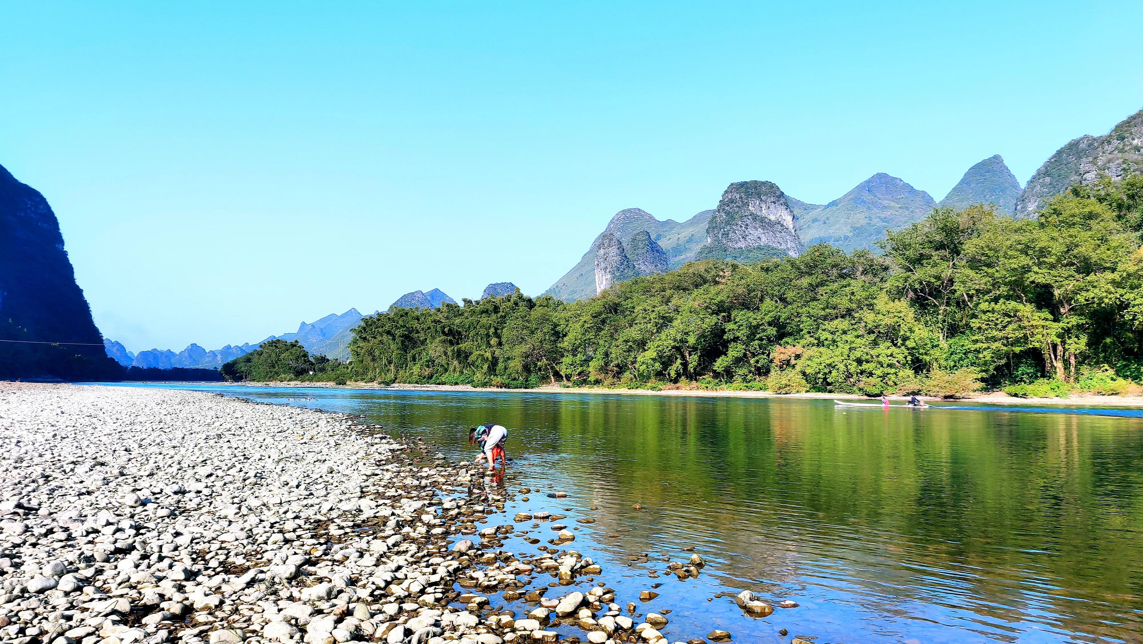 桂林漓江杨堤风景,桂林月亮岛在哪里