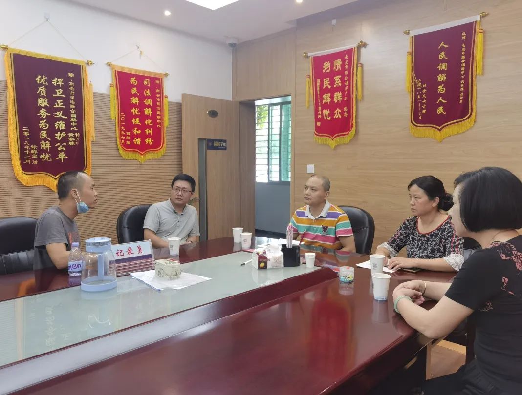 县妇联被评巾帼文明岗新闻,喜报荣获全国巾帼文明岗