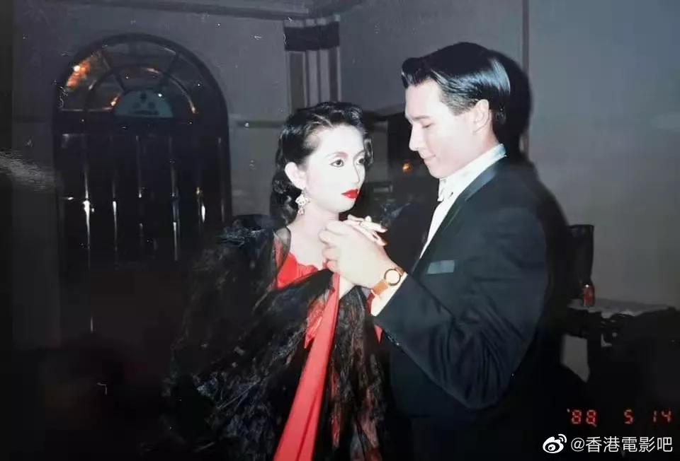 梅艳芳怎么走出失恋,梅艳芳漫步人生路