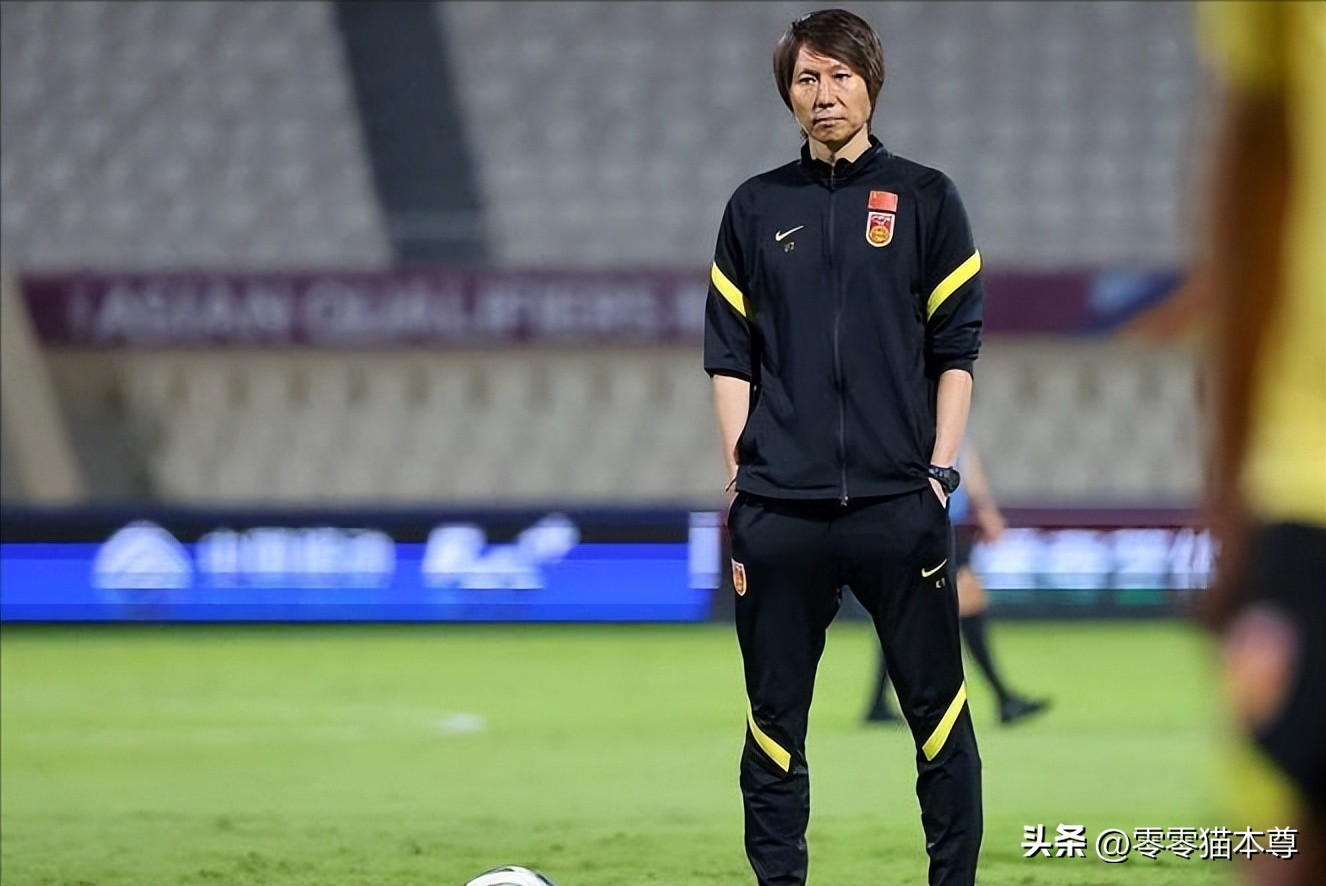 李铁被查震动中国足球,“三千万年薪”的背后,究竟有何隐情?