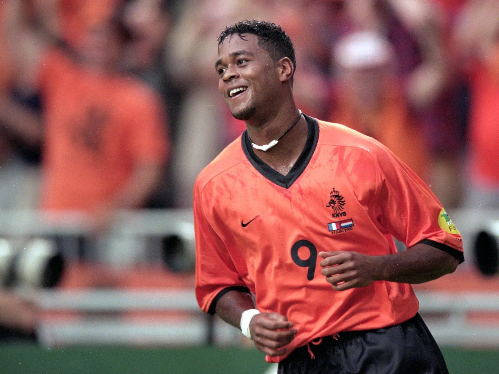 实况足球手游克鲁伊维特,克鲁伊维特实况足球两次触球