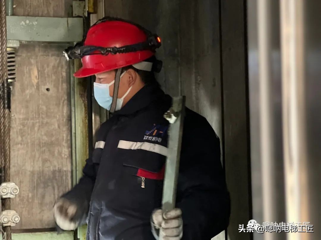 电梯维保技术员,电梯维保每人80台工资5000