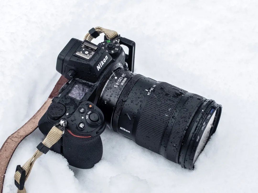 尼康z系列挂机镜头,尼康z24-200和24-120哪个好