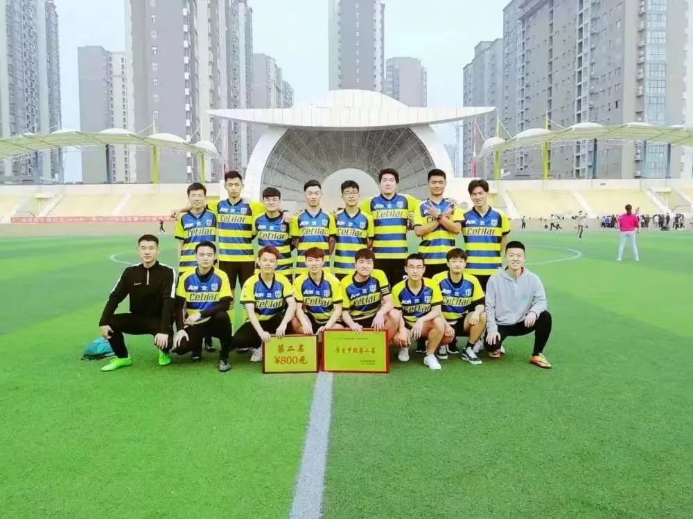 高校足球氛围解密,郑州西亚斯学院高中学习氛围