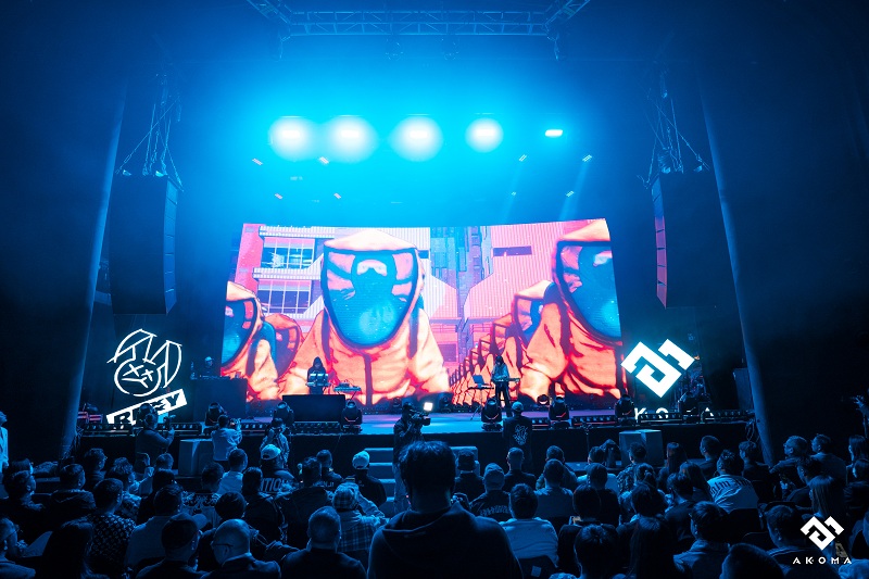 AKOMA发布2022品牌生态，布局“LIVE、经纪、潮流、艺术”赛道