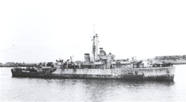 1949年，英舰闯入战区，毛*东泽**回复4*级A**急令：妨碍渡江，均可轰击