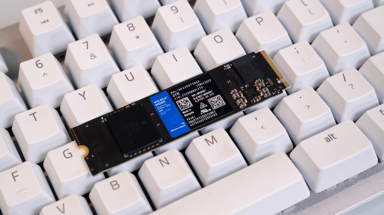 西部数据wdgreenssd固态硬盘,西部数据wd500gbnvme移动固态硬盘