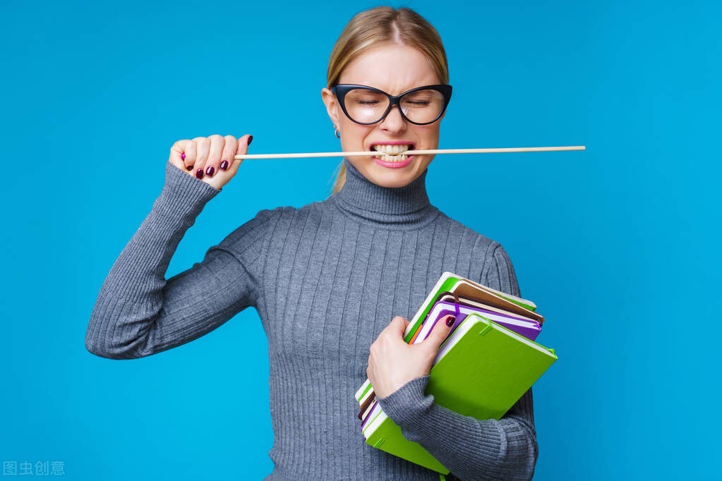 成年人睡觉磨牙以前不磨牙,成年人夜晚磨牙怎么治