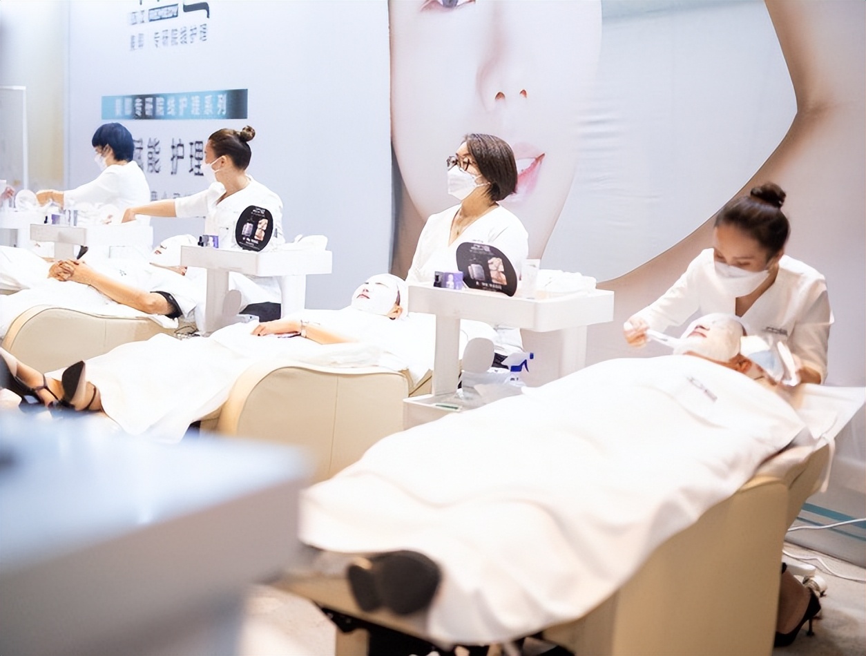 美即品牌,美即新模式