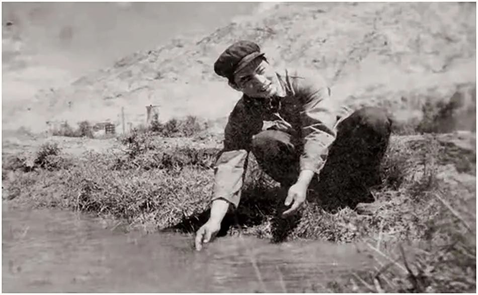 乌拉山车站北侧的王六壕子今昔