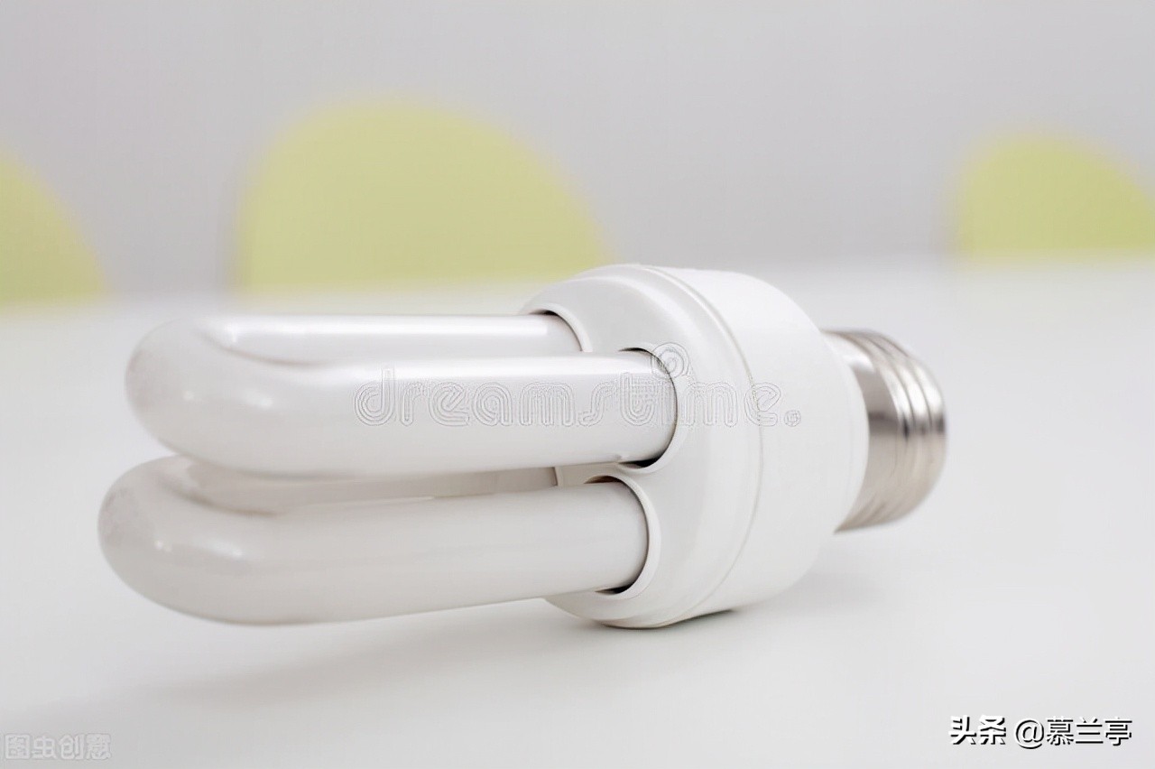 LED灯和节能灯比较,led灯与节能灯哪个护眼