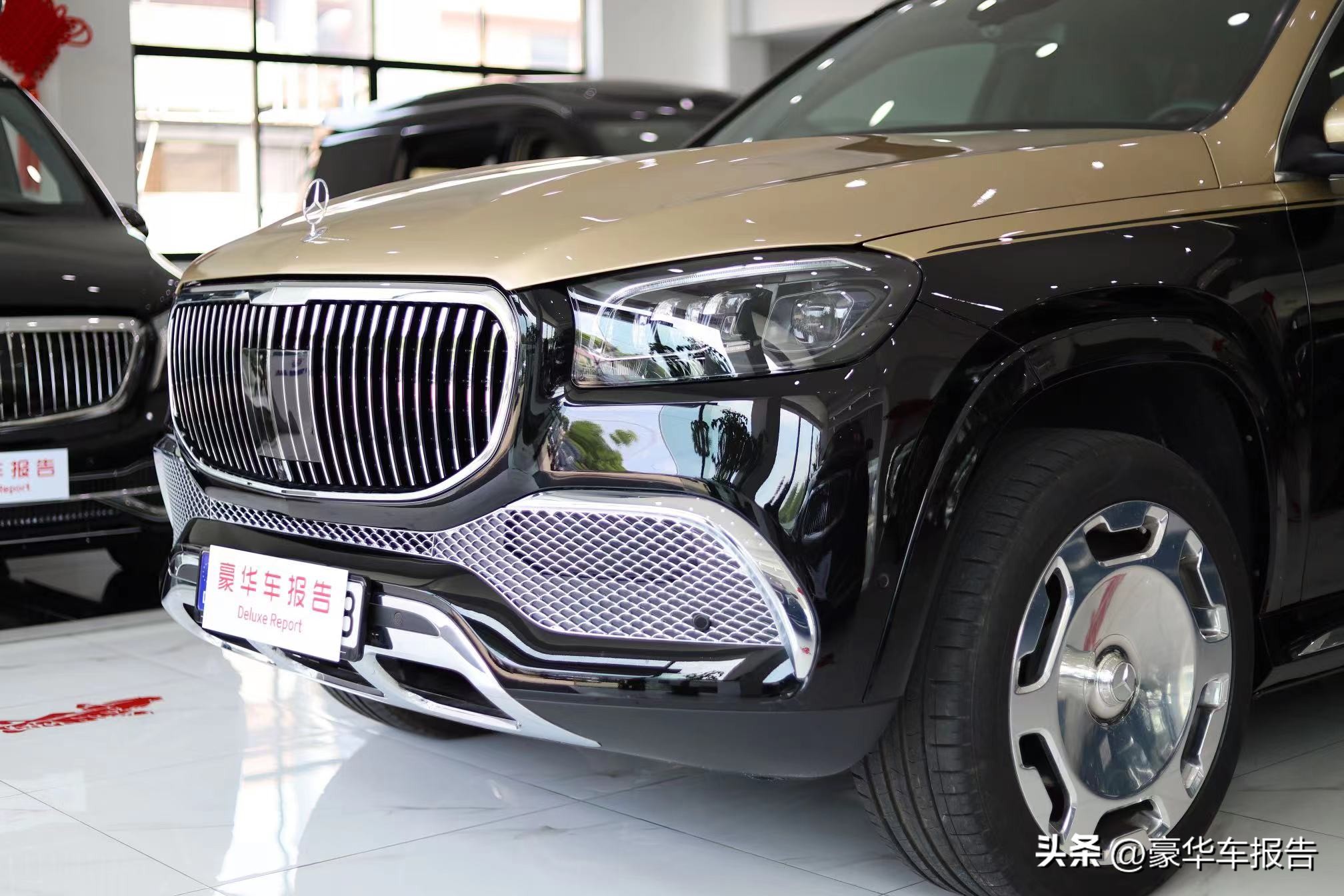 奔驰gls600迈巴赫2022款4座版,奔驰gls400跟迈巴赫的gls600不同