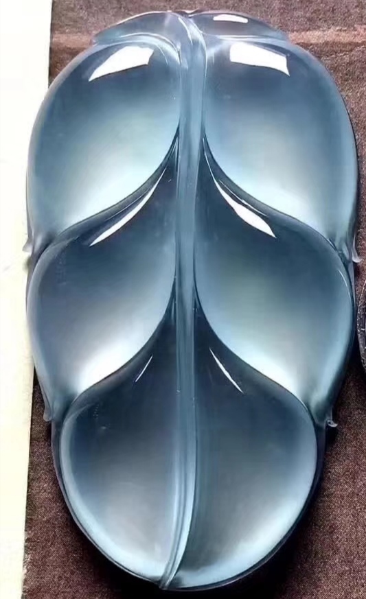 起胶起荧光的翡翠,起胶起莹的翡翠视频