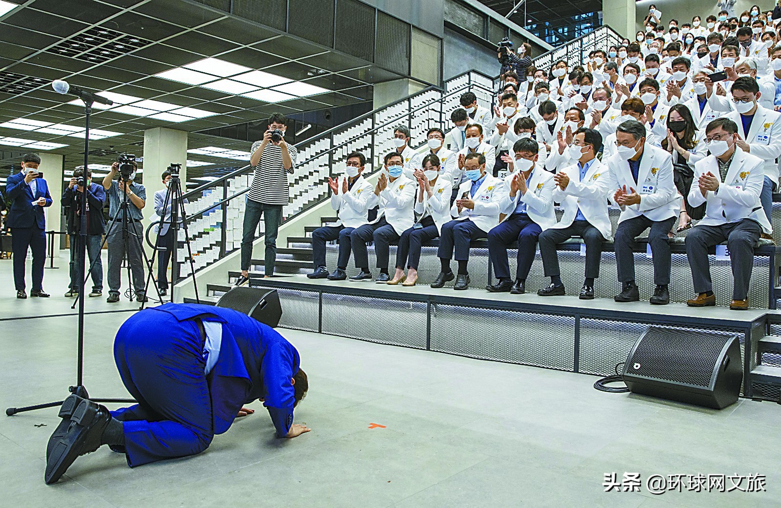 在韩国鞠躬礼礼仪含义,中国跪拜礼仪和韩国有什么区别