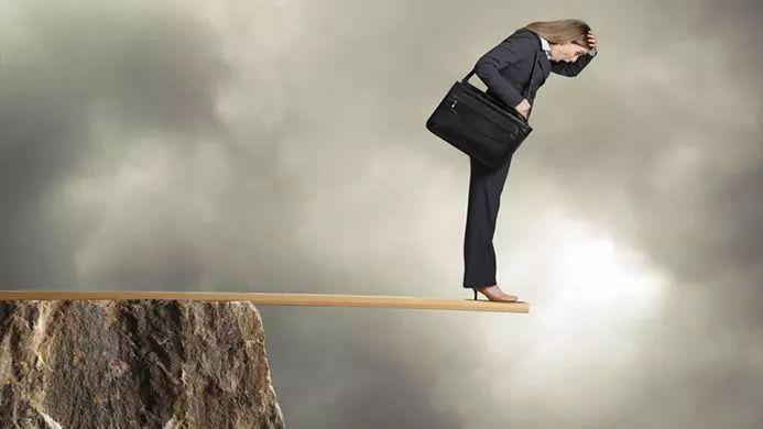 口腔溃疡买维生素b2还是维生素c,有一种痛叫口腔溃疡的说说